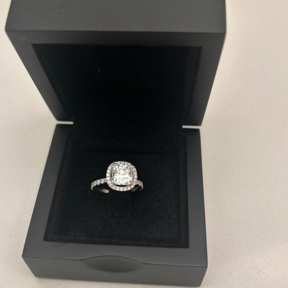 Pure Gems 14k solid white gold ring with simulated diamonds